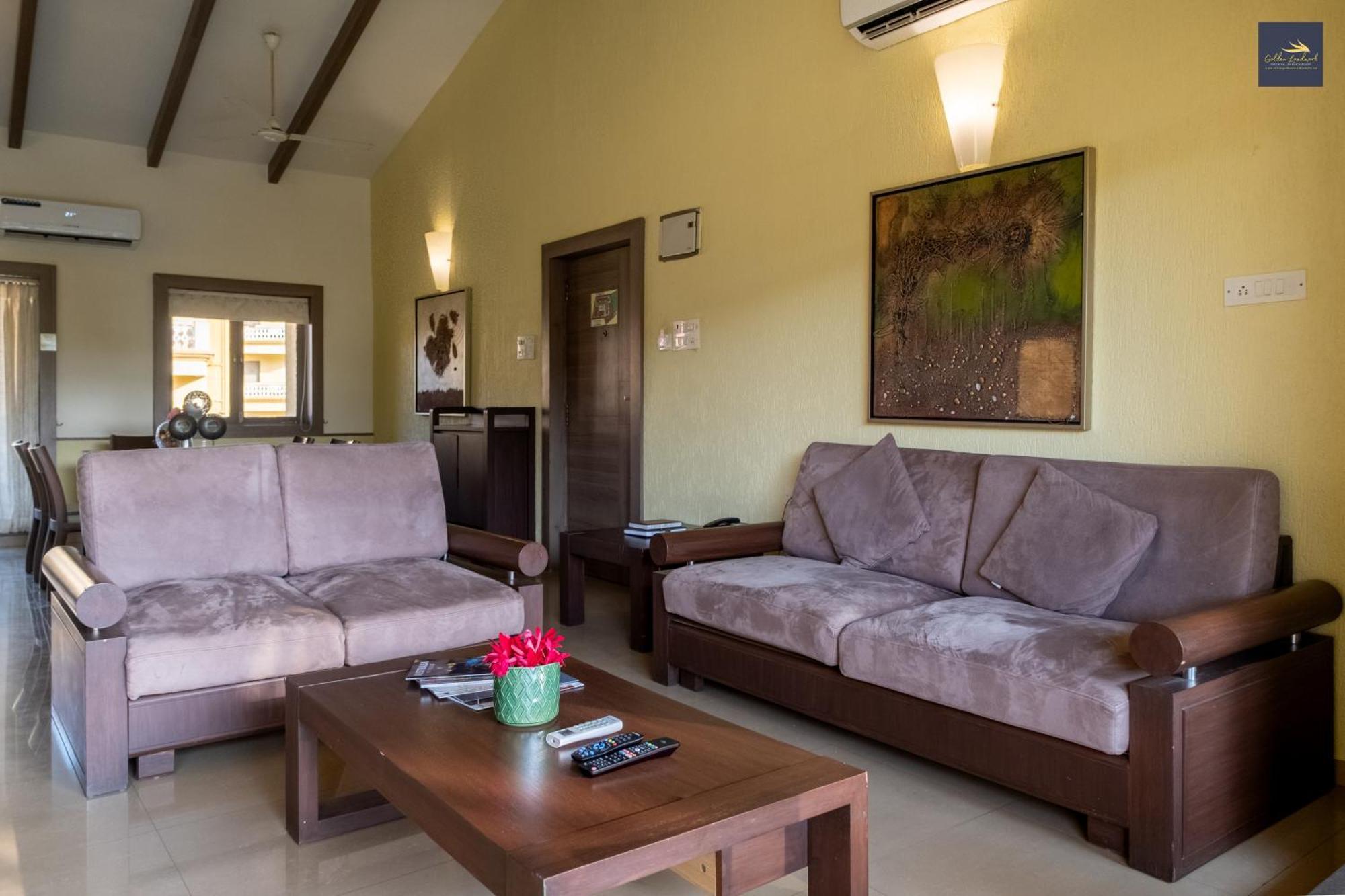 Golden Landmark Green Valley Beach Resort Dona Paula Exterior foto