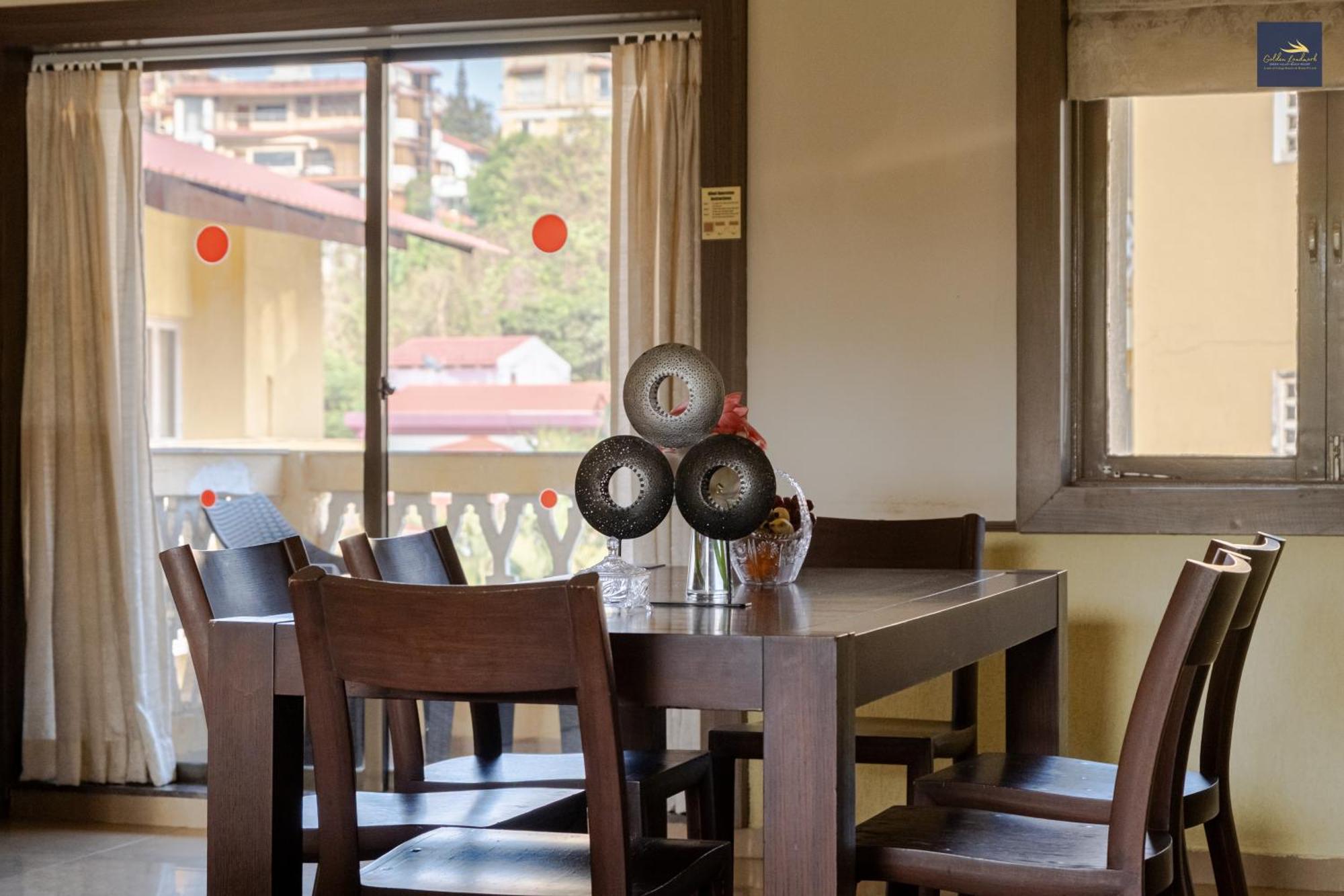 Golden Landmark Green Valley Beach Resort Dona Paula Exterior foto